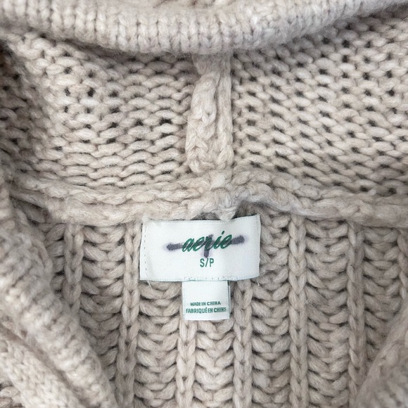 Aerie Women’s Knit Beige Hooded Sweater - Picture 3 of 5